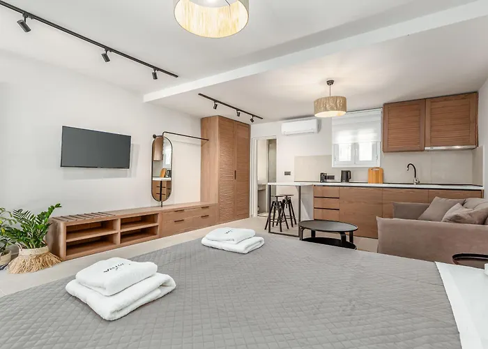 Almyra Luxury Studio Apartment